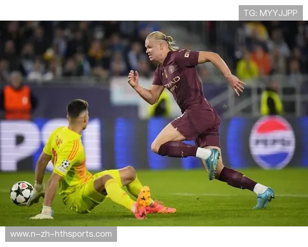 哈兰德冲撞防线后的抽射极具压迫力